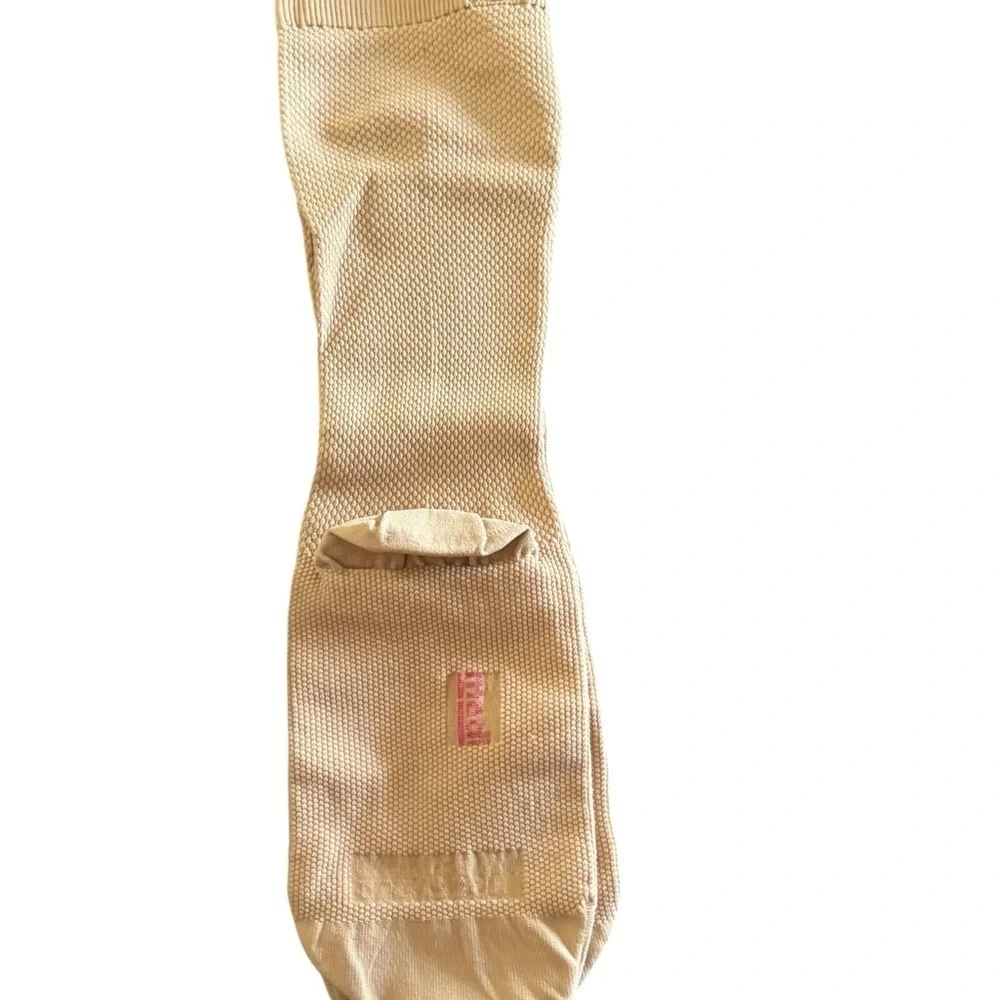 Mediven Men’s Compression Socks Sz 15-20 VI Standard Tan Closed Toe Reduce Pain